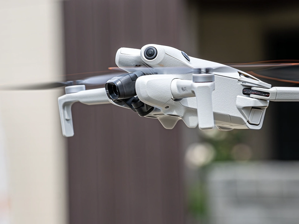 ドローン撮影事業ページへ